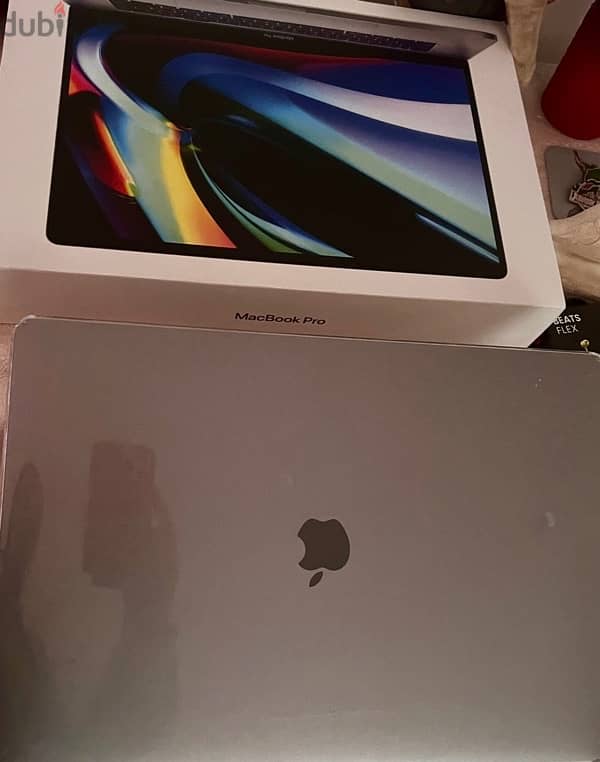 Macbook Pro 16inch Touch-bar as new +Accessories 1