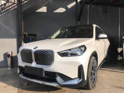 BMW IX1 2024 بي ام