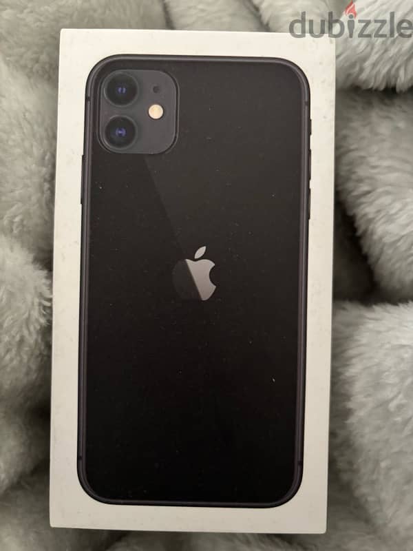 Iphone 11 black 128 used like new 2