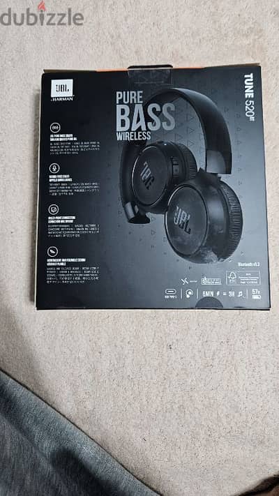 JBL 520bt headphones