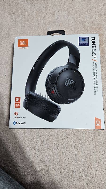 JBL 520bt headphones 1