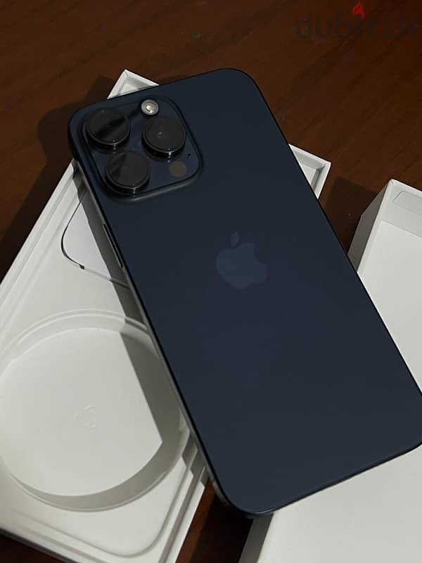 iPhone 15 pro max 256 GB 1