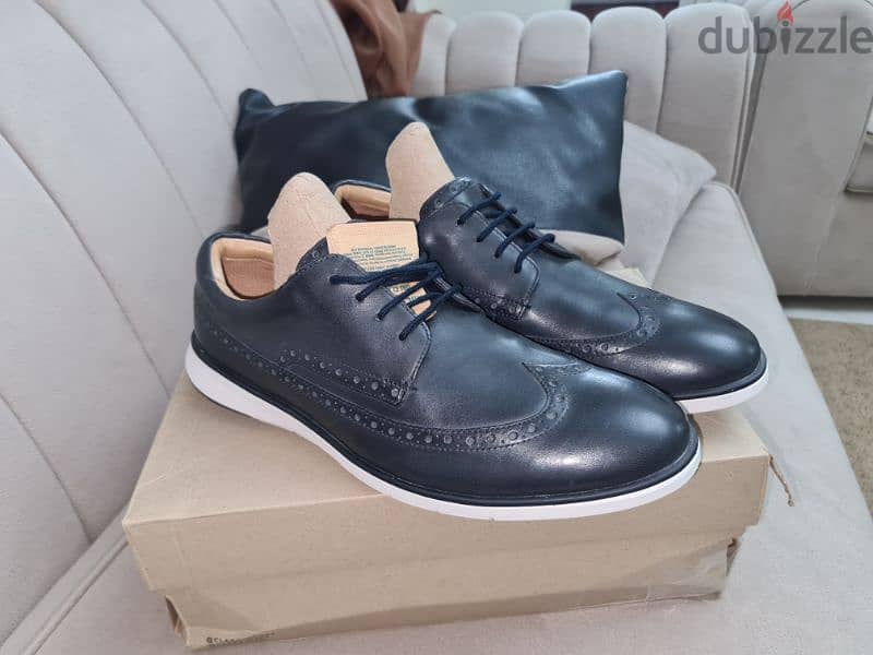 شوز كلاركس مقاس ٤٤ clarks 2