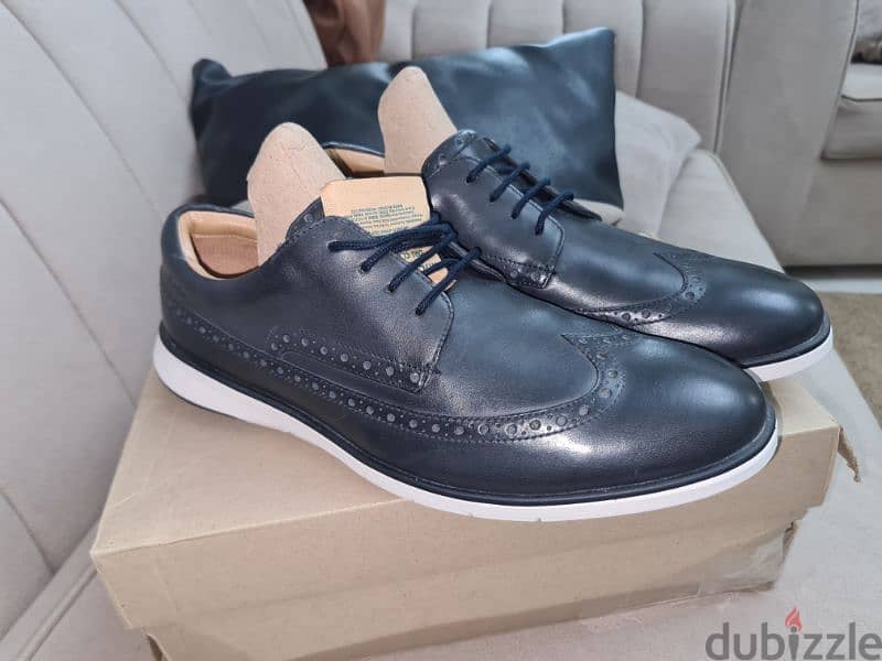 شوز كلاركس مقاس ٤٤ clarks 5