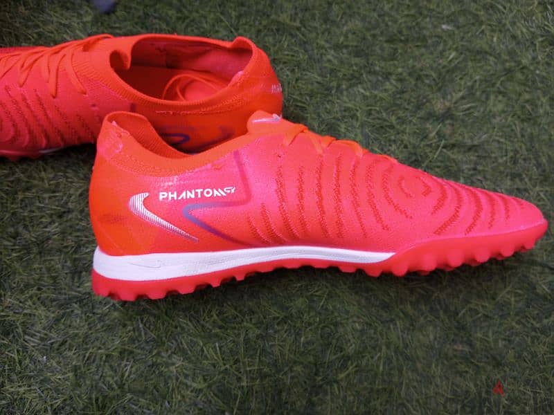 Nike phantom GX2 football shoes haaland edition size 43 5