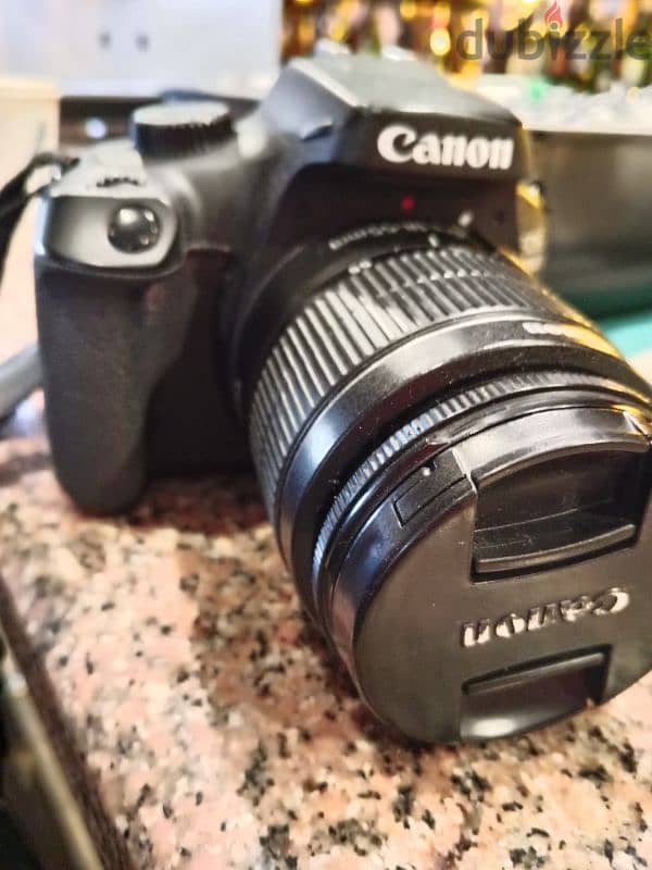 canon camera 4000D with charger and memory 128 8