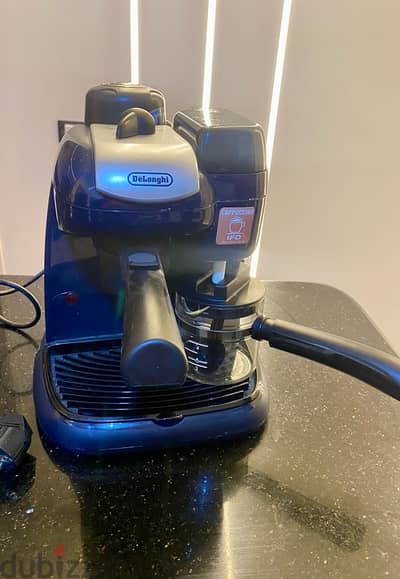 ماكينه قهوه delonghi EC9