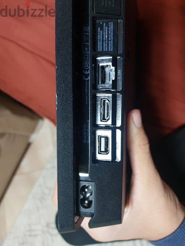 Ps4 used perfect condition 2