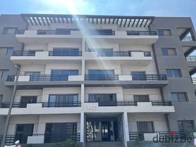 Apartment for sale in installments, fully finished, in a very distinguished location on a very distinguished landscape view in Amdad Compound, New Cai