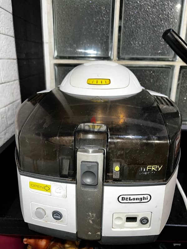 DeLonghi Air fryer MultiFry 1