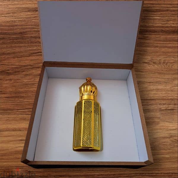 Woody Oud concentrated perfume oil 6 ml from K. S. A. 0