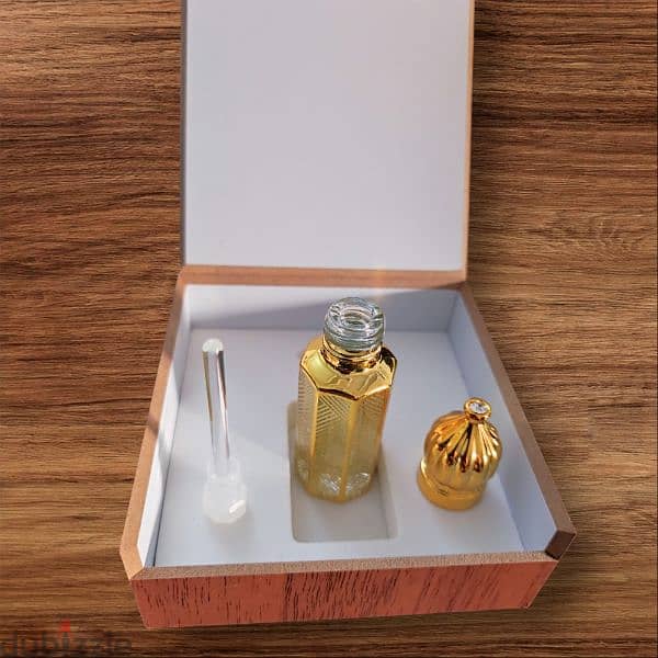 Woody Oud concentrated perfume oil 6 ml from K. S. A. 1