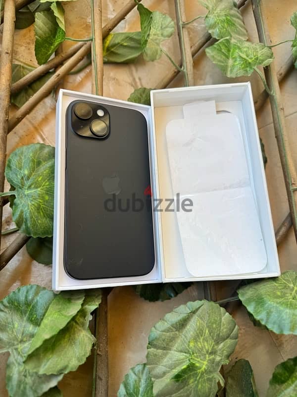 iphone 15 black 128GB 98% battery 1