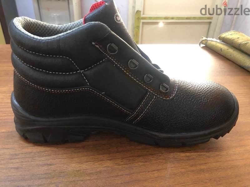 safety shoe 3