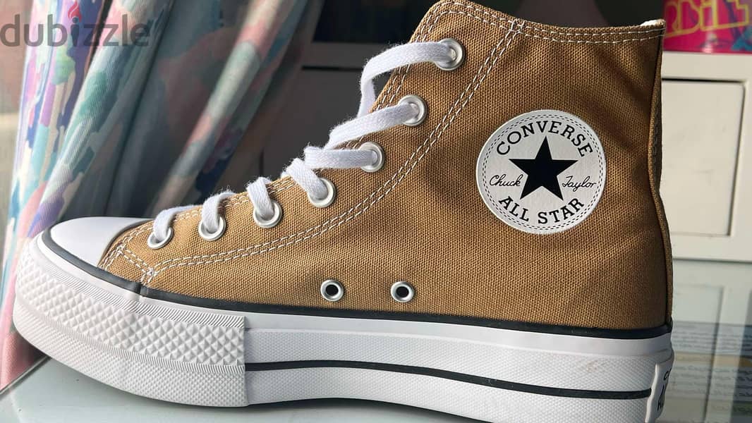 Chuck Taylor converse shoes ( new ) 4