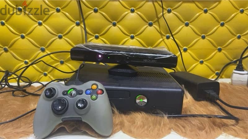 جهاز اكس بوكس 360 xbox360 مهكر فيه 37 لعبه وكاميرا وحالته ممتازه 3