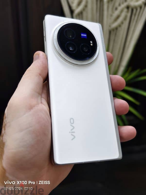 Vivo X Fold 3 pro 8