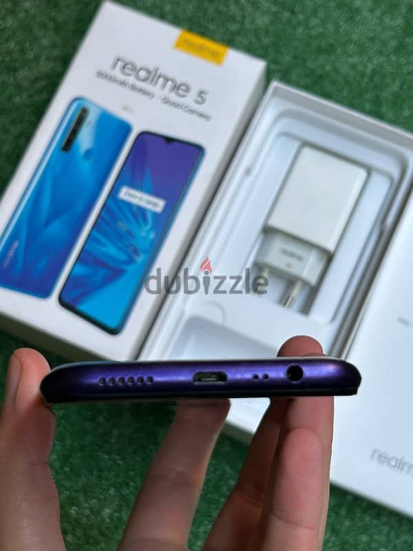 Oppo Realme 5 64GB in perfect condition اوبو ريلمي ٥ ٦٤جيجا 5