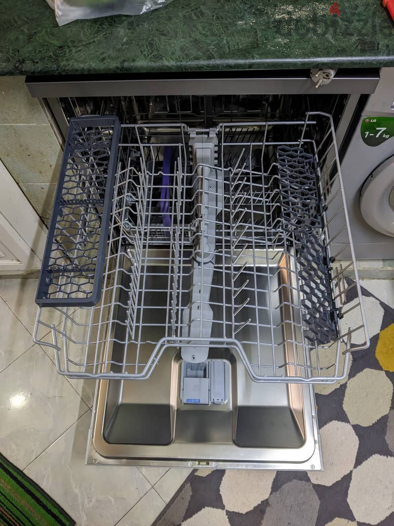 غسالة أطباق بيكو (١٤ فرد) - Beko Dishwasher (14 Persons) 2