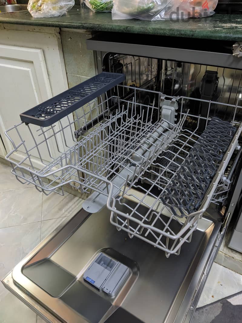 غسالة أطباق بيكو (١٤ فرد) - Beko Dishwasher (14 Persons) 4