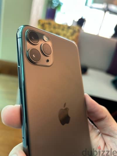 iPhone 11 Pro Max like new