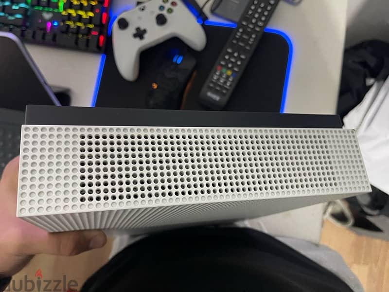 xbox one s 2