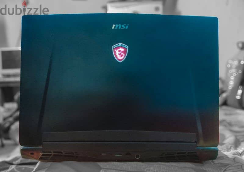 Laptop MSI GT72 6QD 3