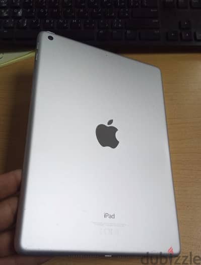 Apple iPad 6th  32G Wi-Fi