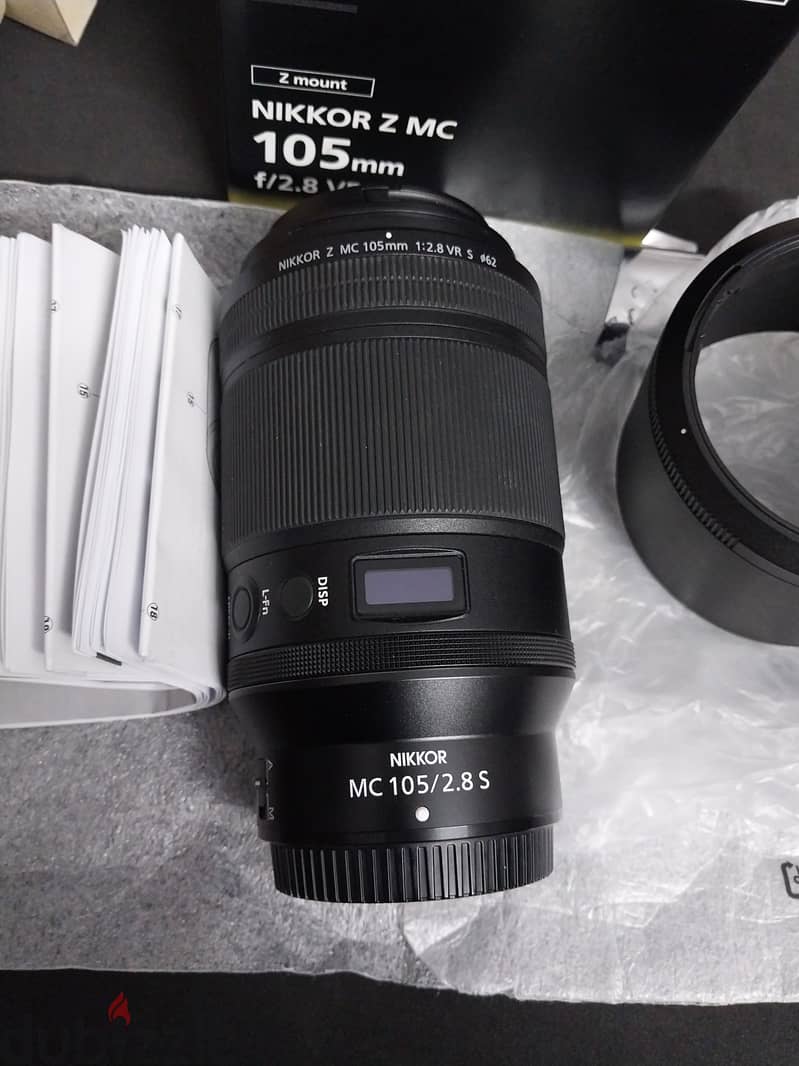 Lens NIKKOR z mc105 1