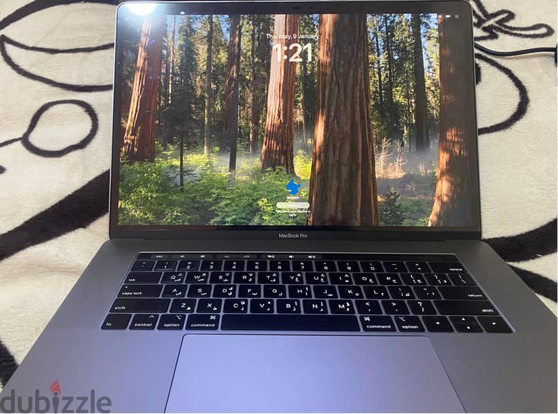 Macbook 2019 i9 touchbar 0