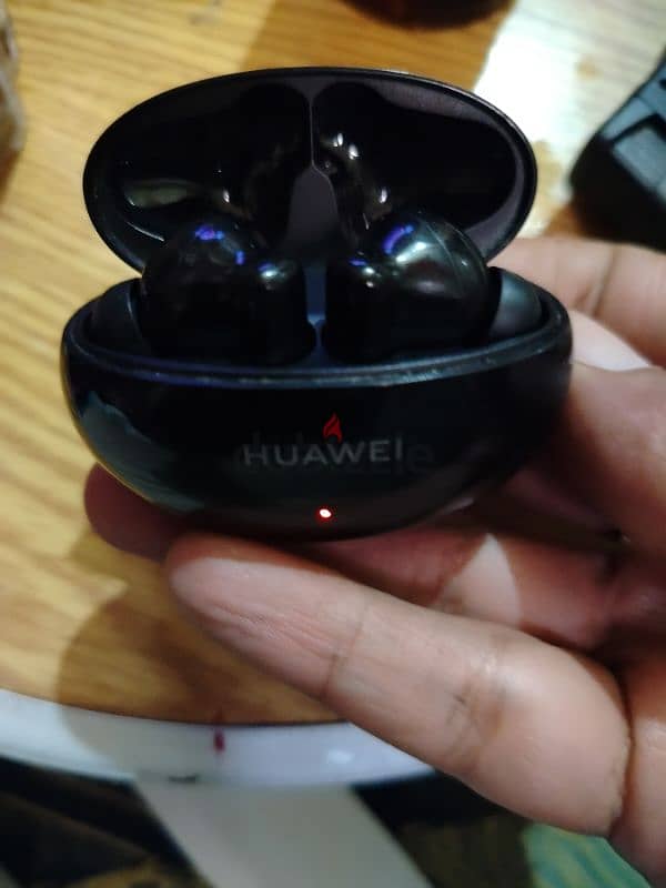 اير بودز huawei freeBuds4i 1