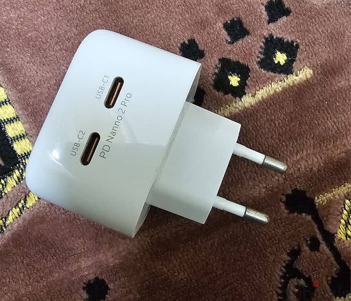 Orignal Samsung cable type c to type c 25w and Devia Charger 45w 3