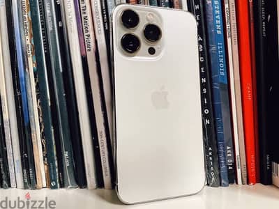 Iphone 13 pro  256 بالعلبة و الكابل