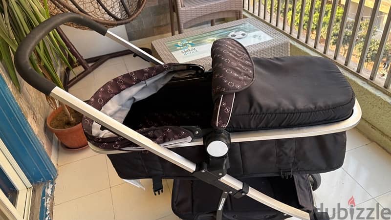 stroller and car seat 16