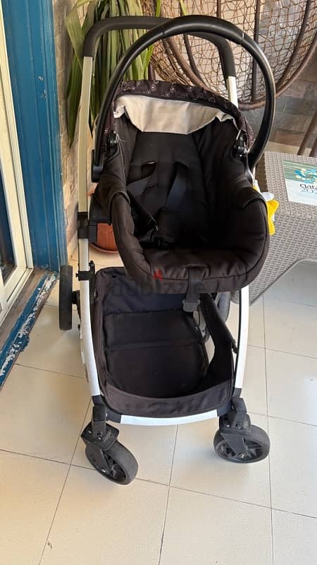 stroller and car seat 18