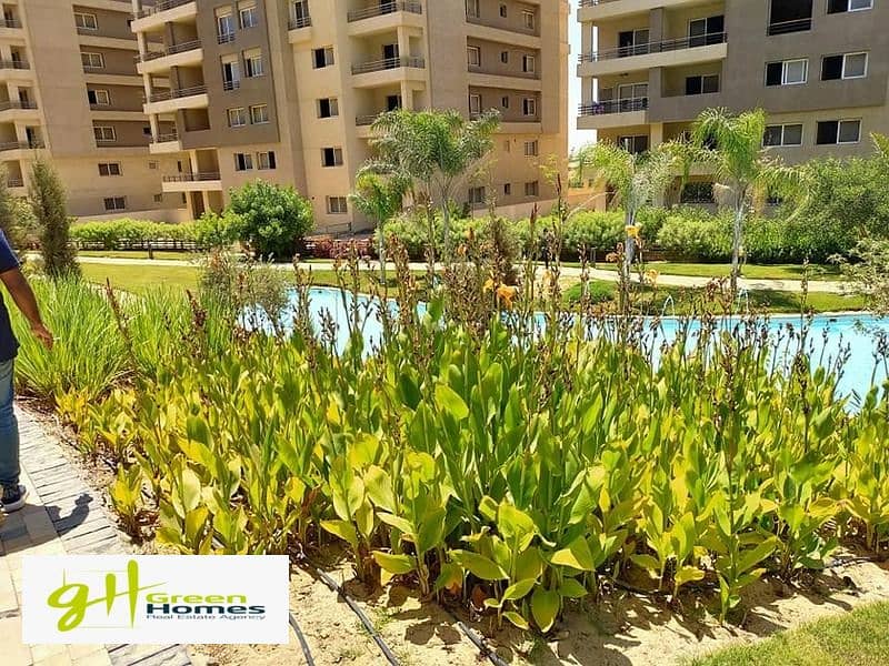 Spacious Apartment with Landscape View for Sale in The Square 0