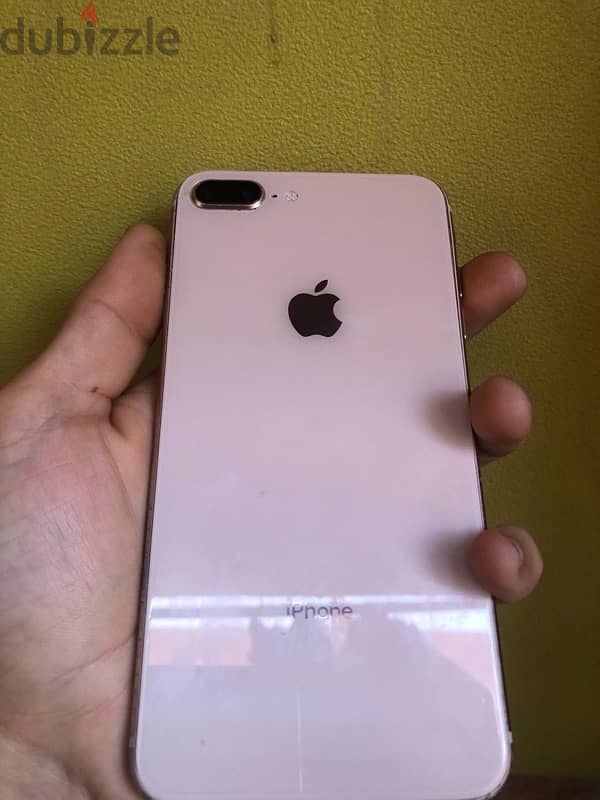 iPhone 8 Plus 0