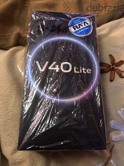 V40 lite 256g