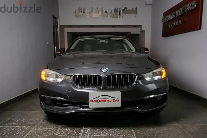 BMW318 LUXURY فابريكة بالكامل 0