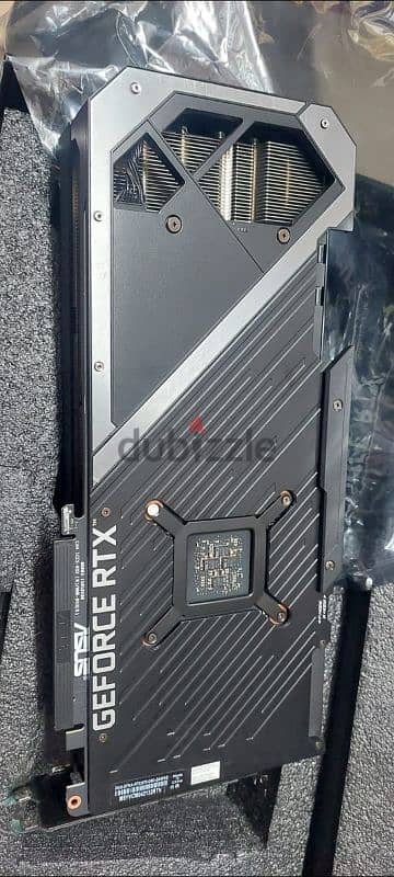 كارت شاشه 3070 أعلى براند بالعالم asus strix 8