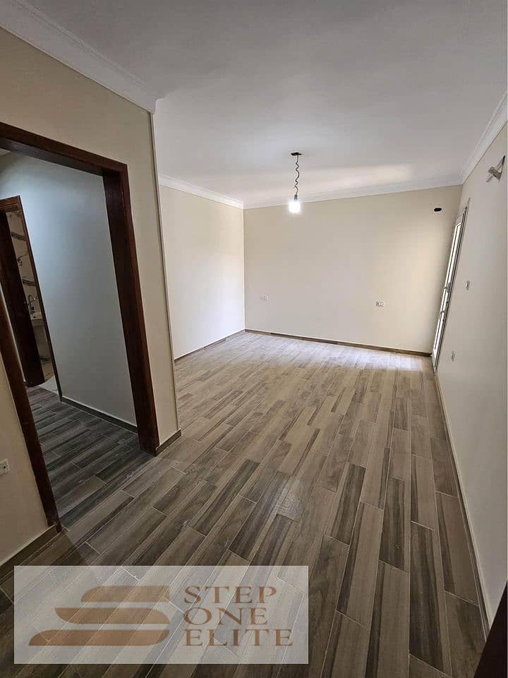 The price has been reduced for a fully finished apartment in October, near Zewail University. 0