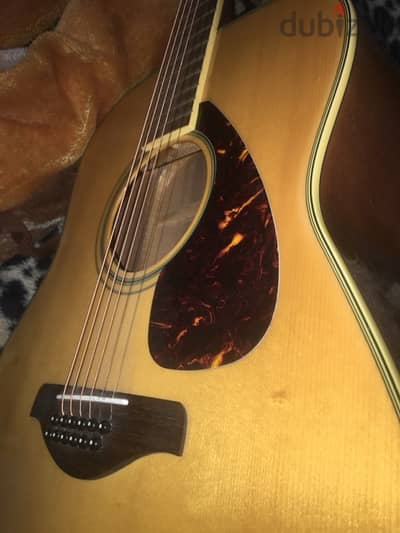 Yamaha 12 Strings Guitar