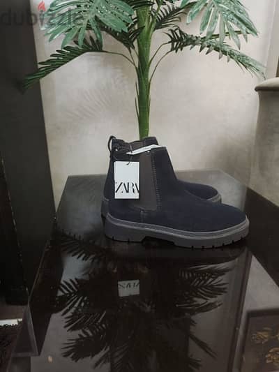 Zara boot Original 100% Size 42