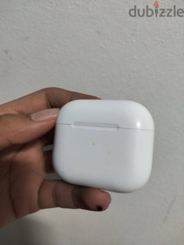 سماعه AirPods 1