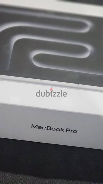 MacBook pro m4 14 inch