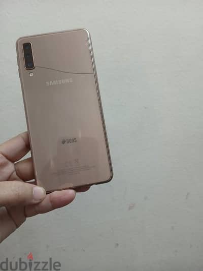 mobile Samsung A7 model 2018