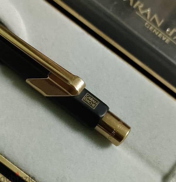 قلم كرنداش سويسرى Caran d'Ache Swiss Made 2