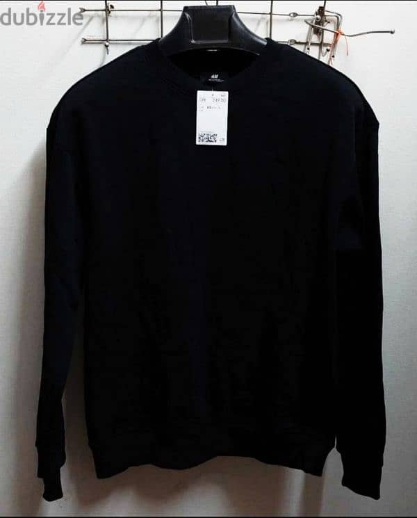 سويتشيرت شتوي H&M جديد بالتيكت H&M BLACK SWEATSHIRT 1