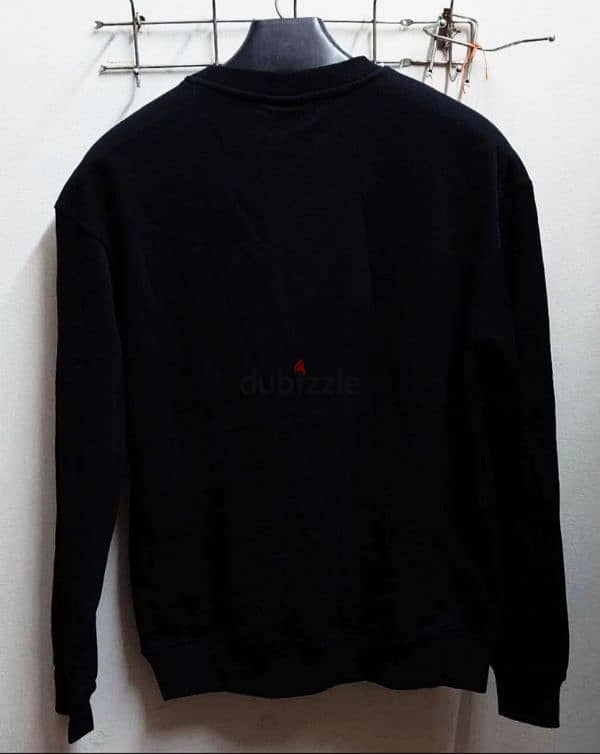 سويتشيرت شتوي H&M جديد بالتيكت H&M BLACK SWEATSHIRT 2