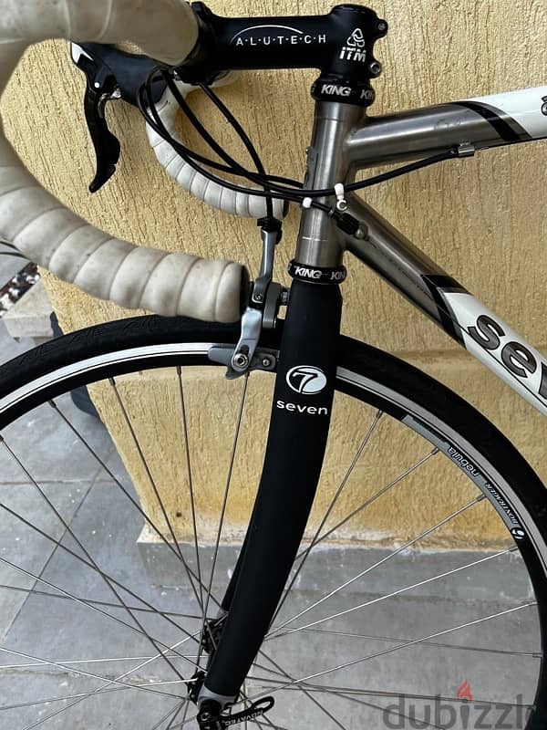 Seven Axiom Road Bike 5